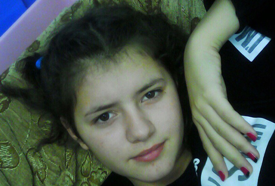 В Саратовской области 15-летняя девочка пропала на пути из дома в школу