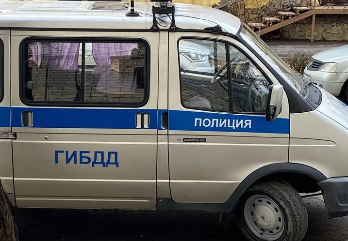 Под Саратовом в ДТП с «Волгой» покалечился нарушитель ПДД