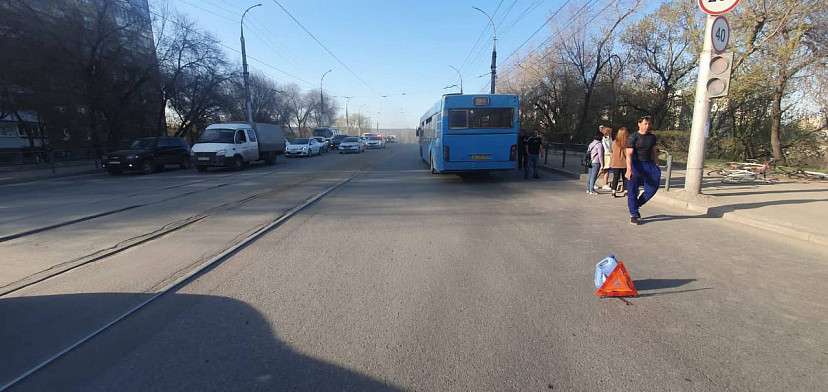После наезда автобуса на 12-летнюю велосипедистку в Саратове возбуждено дело