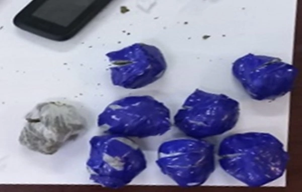В саратовскую колонию пытались передать 8 свертков с наркотиками