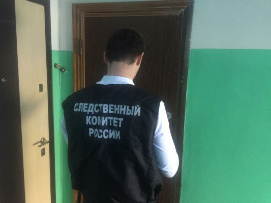 Спасатели вскрыли квартиру и нашли разлагающийся труп пенсионерки