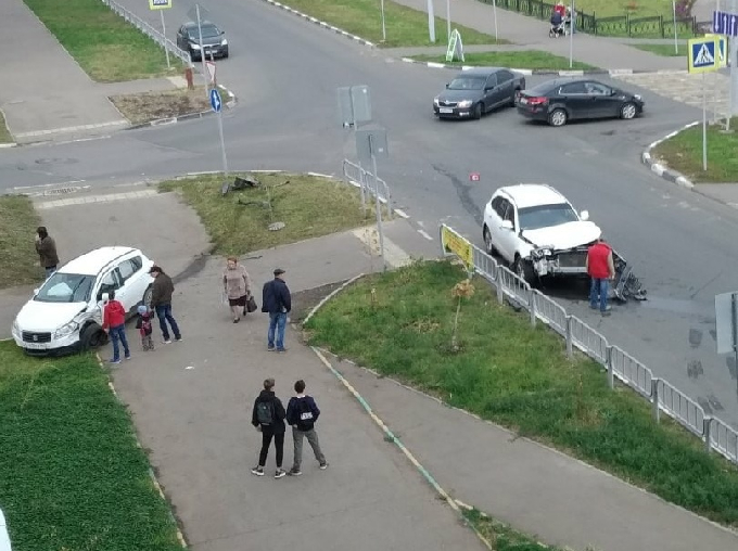 На Панченко иномарка перелетела через тротуар 