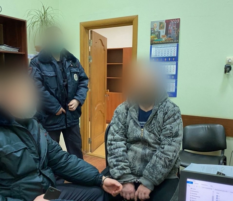 Житель Энгельса пытался сжечь тела двух убитых мужчин в квартире