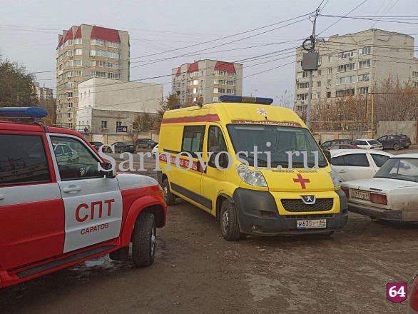 Из горящей десятиэтажки в Саратове эвакуировали 11 человек