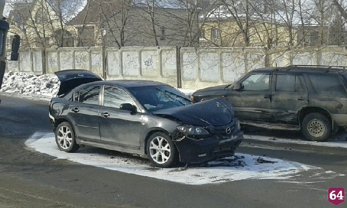 В Саратове 8-я Дачная заблокирована из-за ДТП 