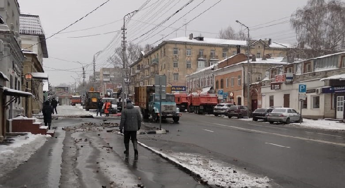 В Саратове десятки домов до ночи остались без воды 