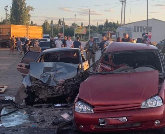Молодой мужчина покалечился в ДТП под Саратовом