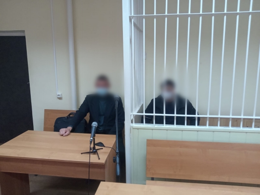 Под Саратовом стажер полиции требовал от автоледи 600 тысяч рублей