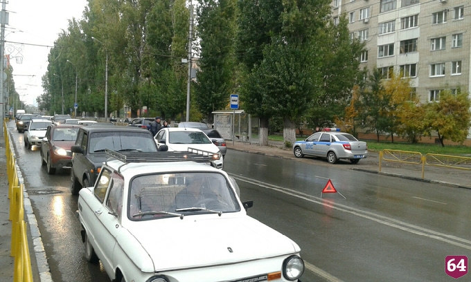 В Саратове ДТП на «встречке» спровоцировало крупную пробку