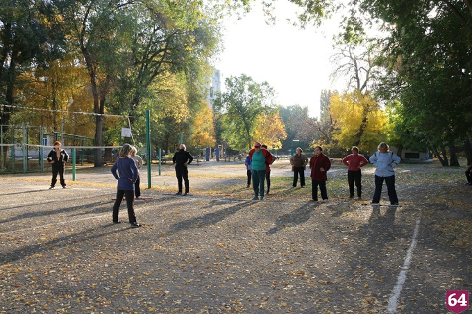 Саратовских пенсионеров будут оздоравливать в парках и на пляже
