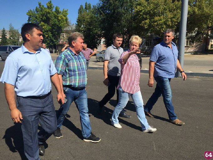 Столичный эксперт раскритиковала новый асфальт в Калининске