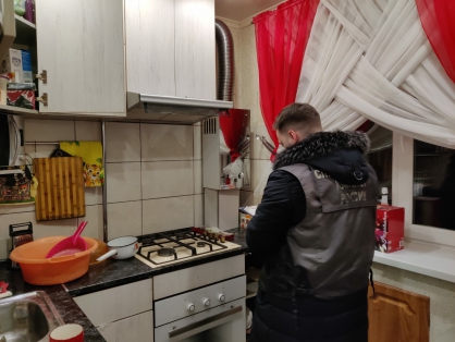 В Саратове 7-летний мальчик с отцом отравились угарным газом