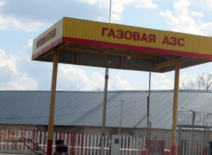 Оператора АЗС оштрафовали за заправку бытового баллона газом