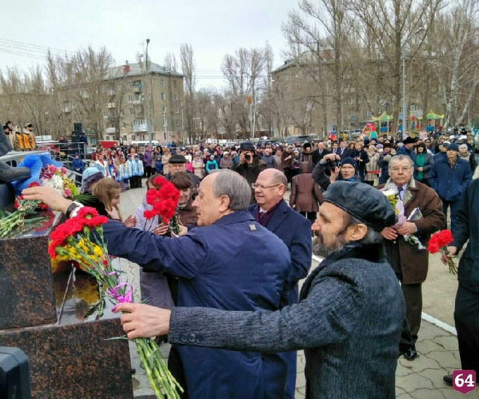 Автор памятника Руслановой считает певицу голосом России 