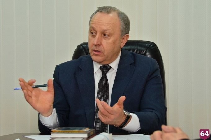 Губернатор потребовал контролировать число автобусов на саратовских маршрутах