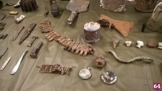 В саратовское правительство привезли оружие времен Великой Отечественной войны 