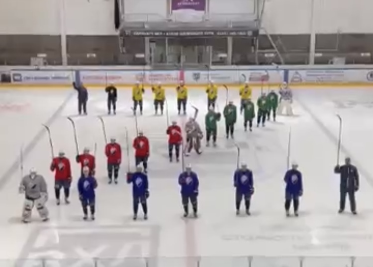 Саратовские спортсмены выстраиваются в букву Z в поддержку спецоперации на Украине