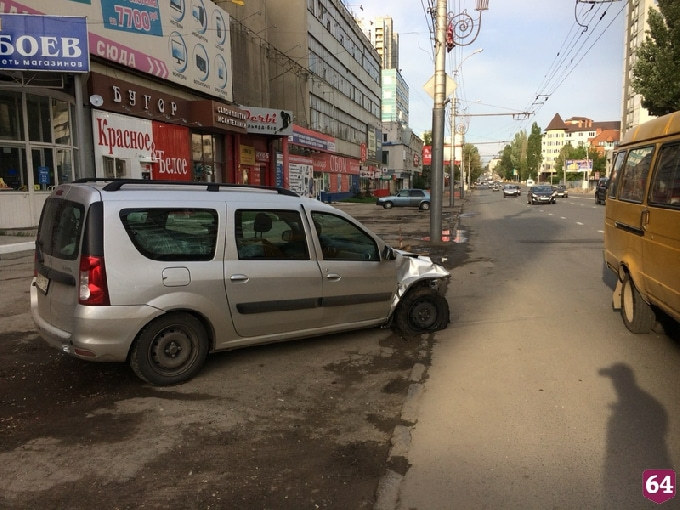 В столкновении с «Ларгусом» из Татарстана разбился водитель «Жигулей»