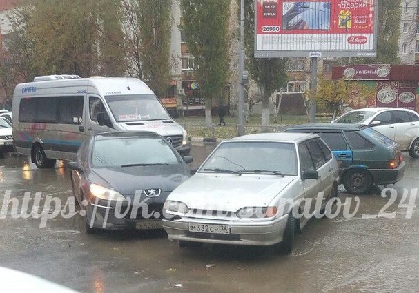 В центре Саратова 5-летний мальчик пострадал в аварии