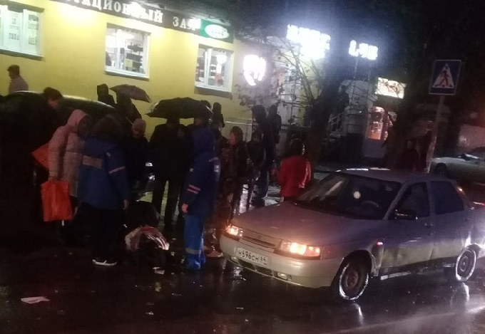 В Саратове водитель «Лады» задавил 20-летнюю девушку 