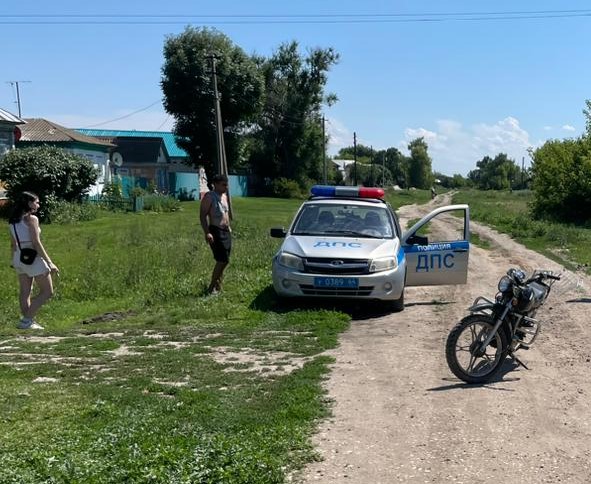 Под Саратовом мужчина опрокинулся с мопеда и попал в больницу