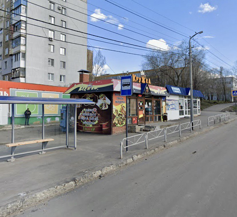 В Саратове безработный «из принципа» избил и ограбил мужчину на остановке