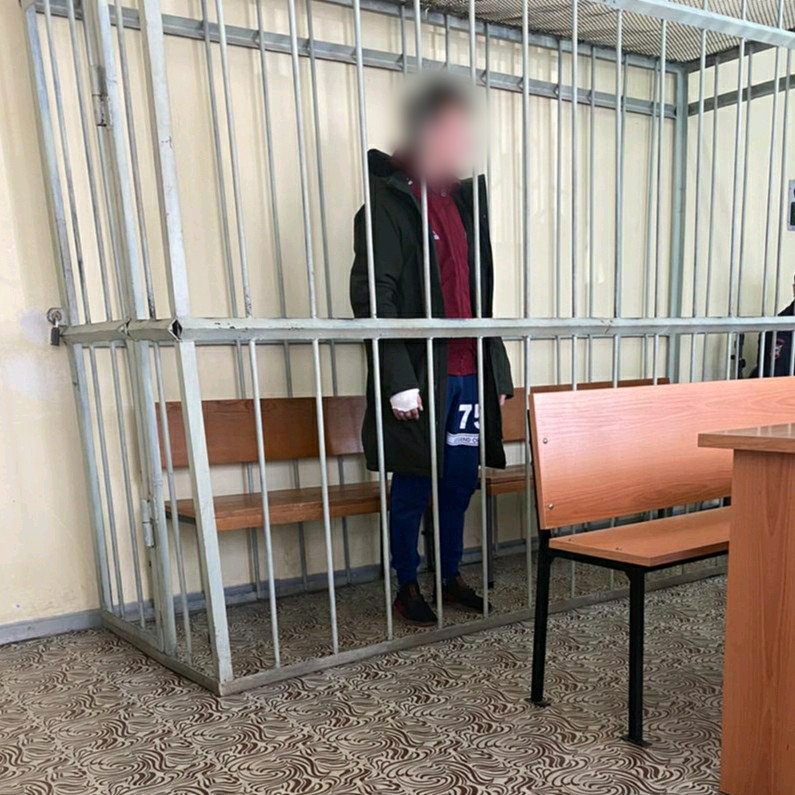 Юноша отправится в колонию за спаивание 15-летней подруги