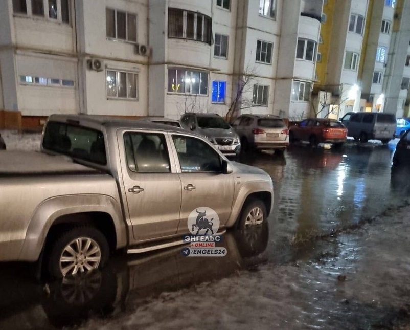 В Энгельсе появилась «Венеция с запахом канализации»