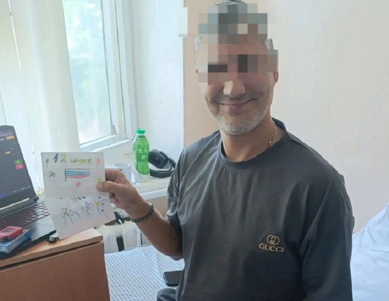 Волонтеры привезли в саратовский госпиталь подарки бойцам 