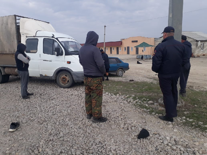 Владелец отеля на трассе пробил головой лобовое стекло «Газели»