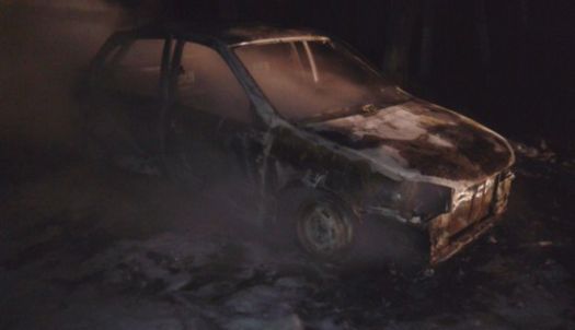 На Телевизионной ночью сгорели 4 автомобиля 