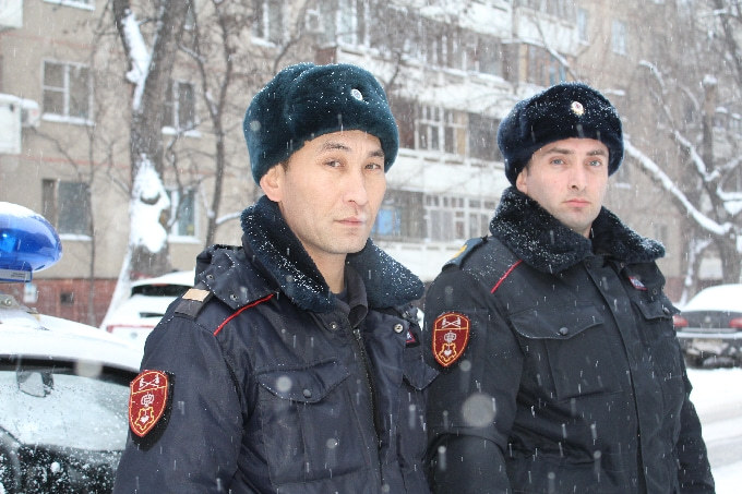 В Саратове гвардейцы предотвратили самоубийство женщины