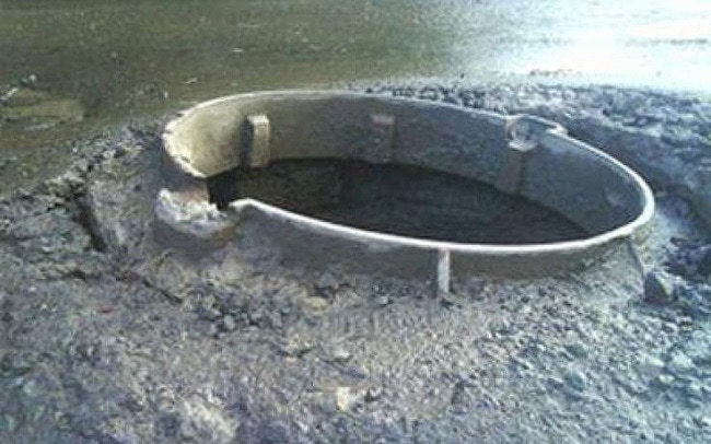 В Саратове 9-летний мальчик повредил спину при падении в открытый колодец 