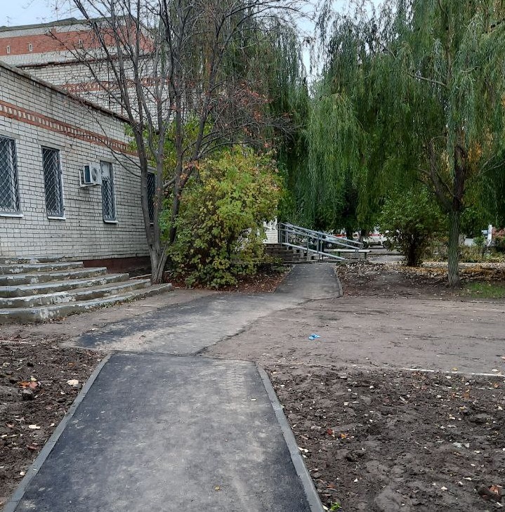 Жители Энгельса сравнили новый тротуар с лабиринтом