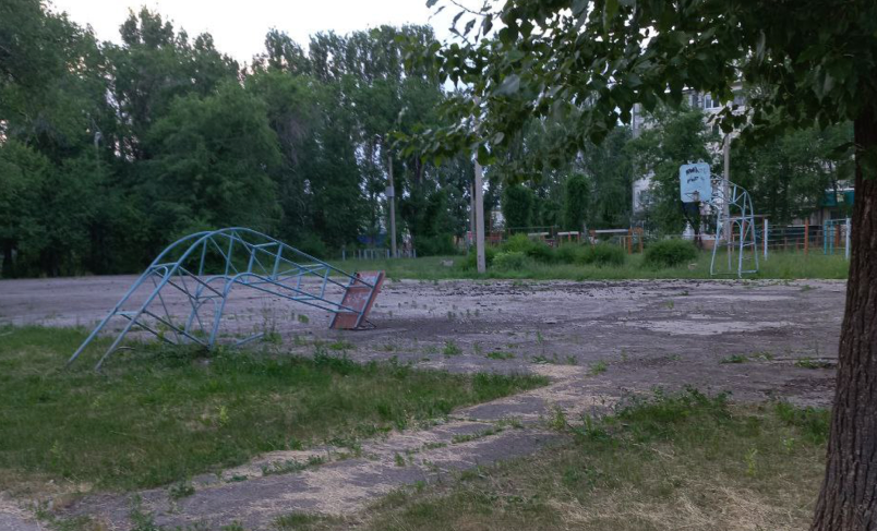  Под Саратовом нашли школьный двор из «города мертвых»