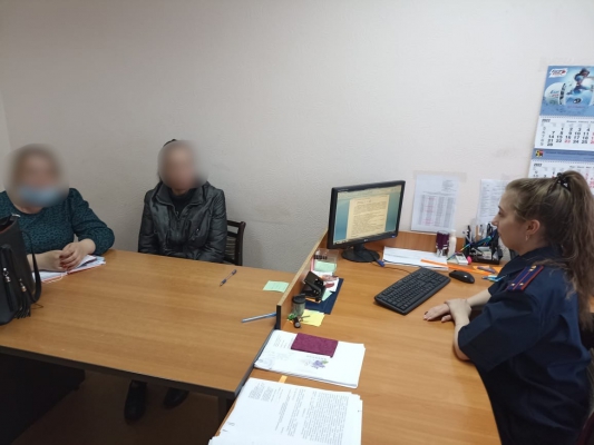 Женщина зарезала сожителя за знаки внимания гостье и получила 8 лет колонии