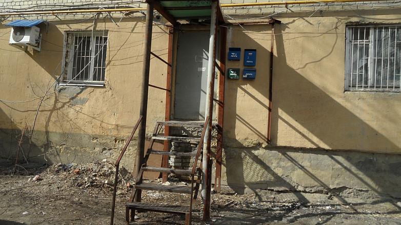 Аварийным общежитием в Саратове заинтересовались следователи