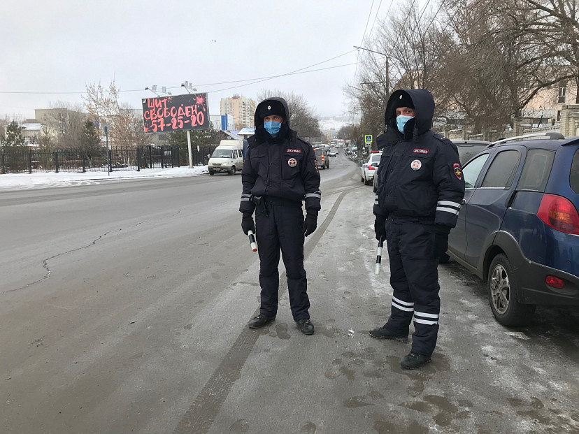 На саратовских дорогах поймали 77 пьяных водителей