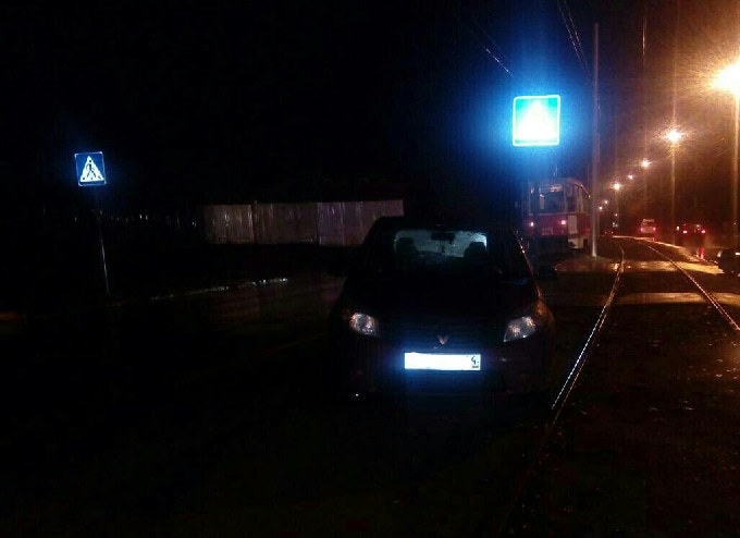 В Саратове 15-летнюю девочку сбил водитель иномарки