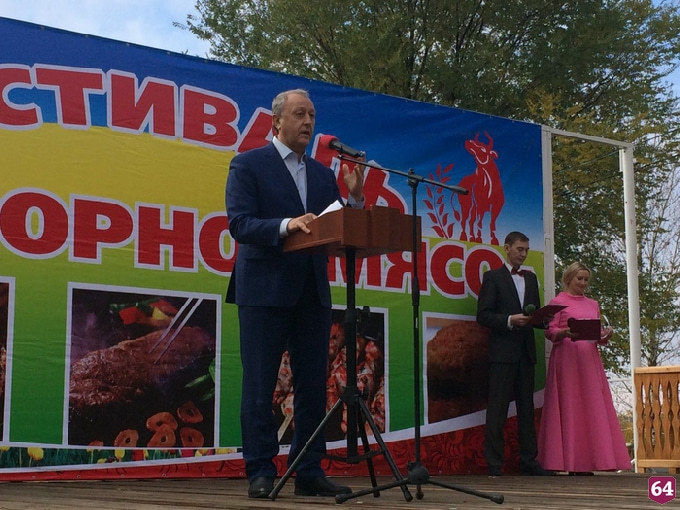 Радаев поручил саратовским фермерам увеличить поголовье скота в 2 раза