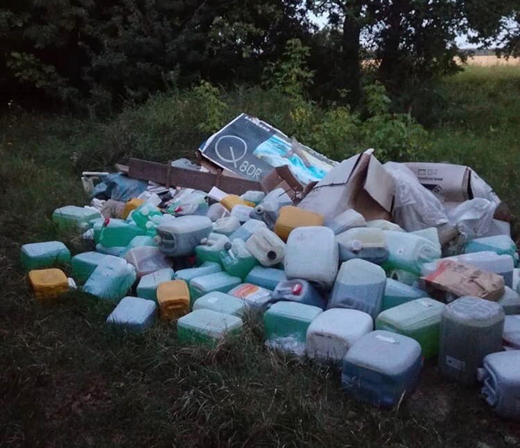 В Саратове обнаружили свалку химических отходов