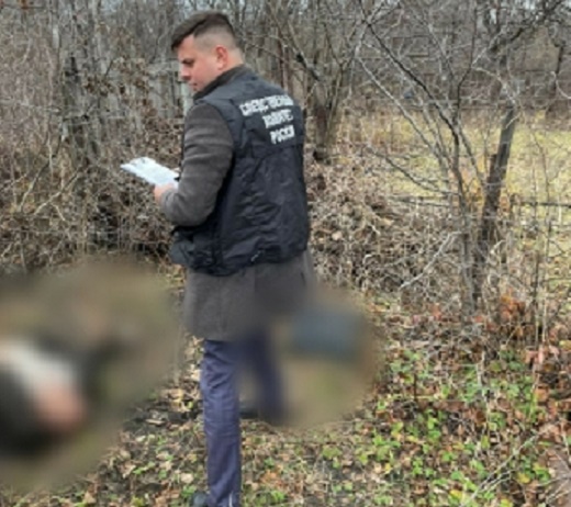 В дачном поселке Саратова нашли труп неизвестного