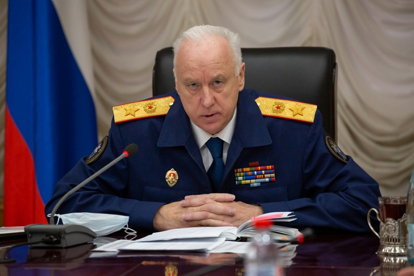 Глава СКР поручил разобраться с размытой дорогой в саратовском селе