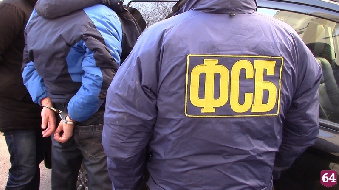 Саратовского бизнесмена обвиняют в миллионной взятке сотруднику ФСБ