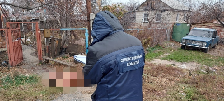 Пожилой саратовец убивал знакомого разводным ключом и ножом