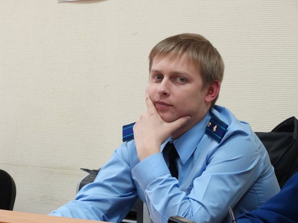 Обвинение просит приговорить Прокопенко к 300 часам обязательных работ