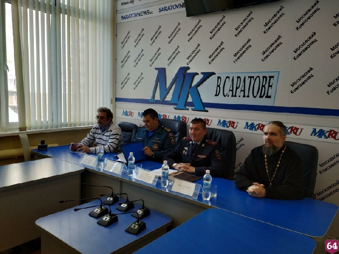 В Саратове медик рассказал об оздоровительном эффекте купания на Крещение 