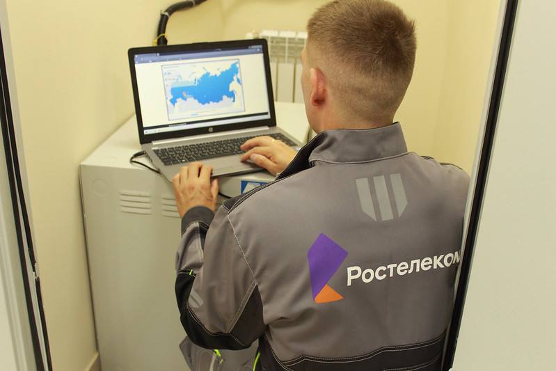 «Ростелеком» обеспечил безопасным интернетом саратовские школы