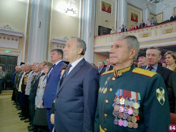 Радаев накануне Дня защитника Отечества напомнил о бесстрашии солдат