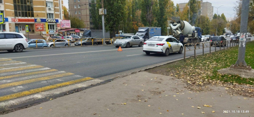 Водителя бетономешалки осудят за гибель пенсионерки после ДТП